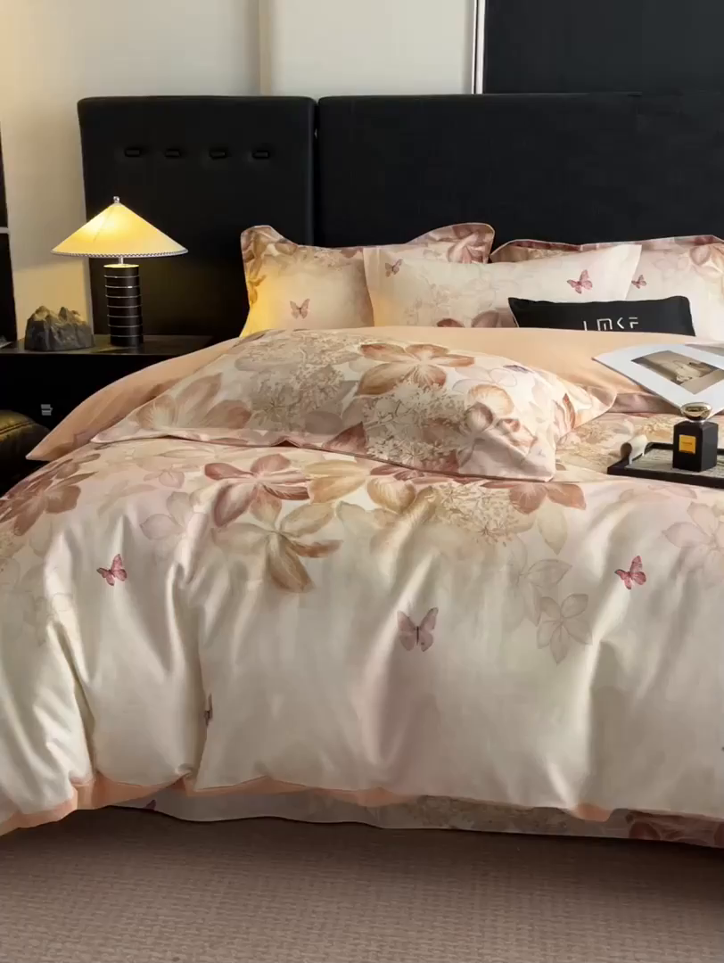 91家纺网 家纺一手货源 找家纺 蓝米卡夫 2025秋冬-全棉生态磨毛数码印花（礼盒包装）提供买家秀 炫彩蝶舞