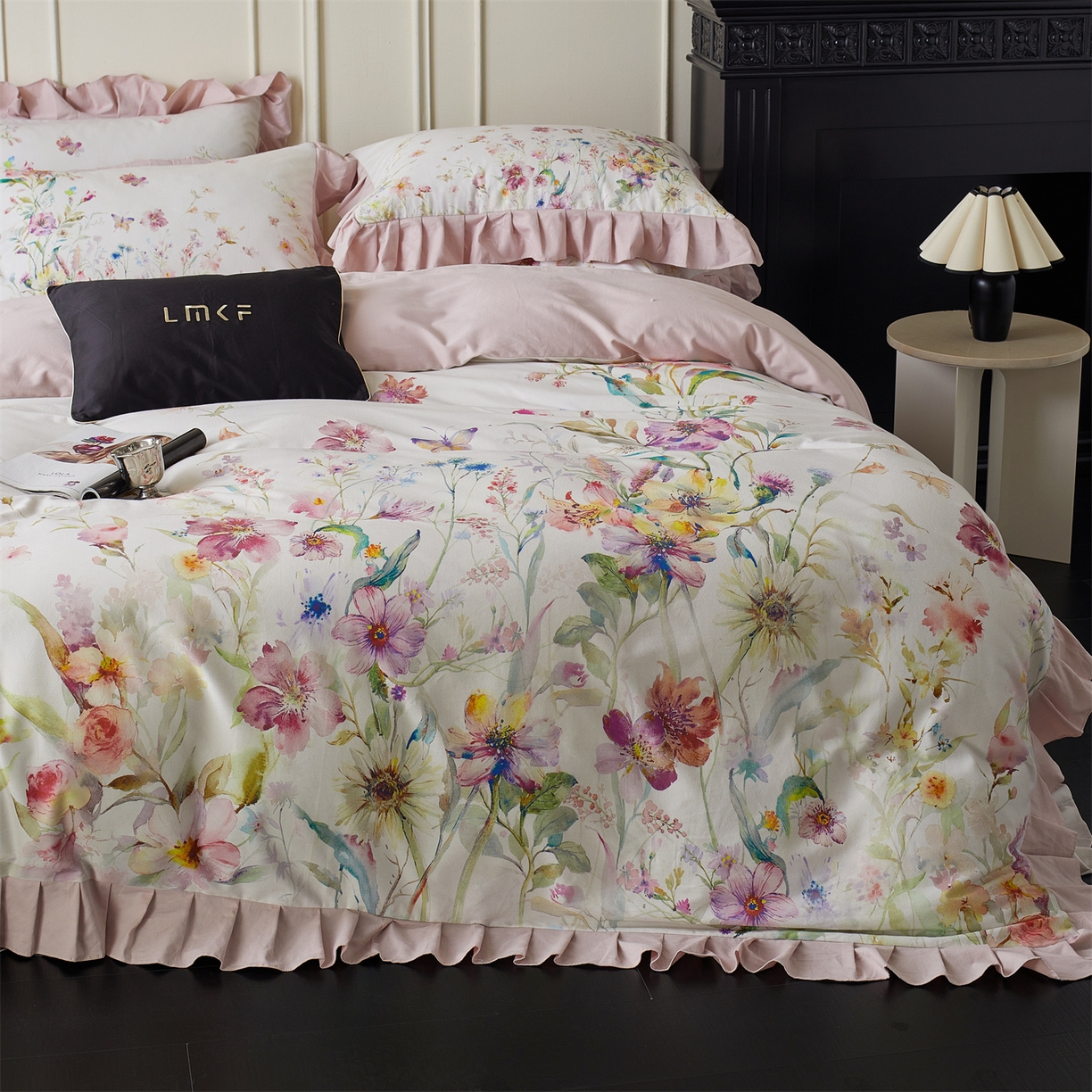 91家纺网 家纺一手货源 找家纺 （总）蓝米卡夫 2025秋冬-全棉生态磨毛数码印花-大版花边（礼盒包装）-拍摄风格1 提供买家秀