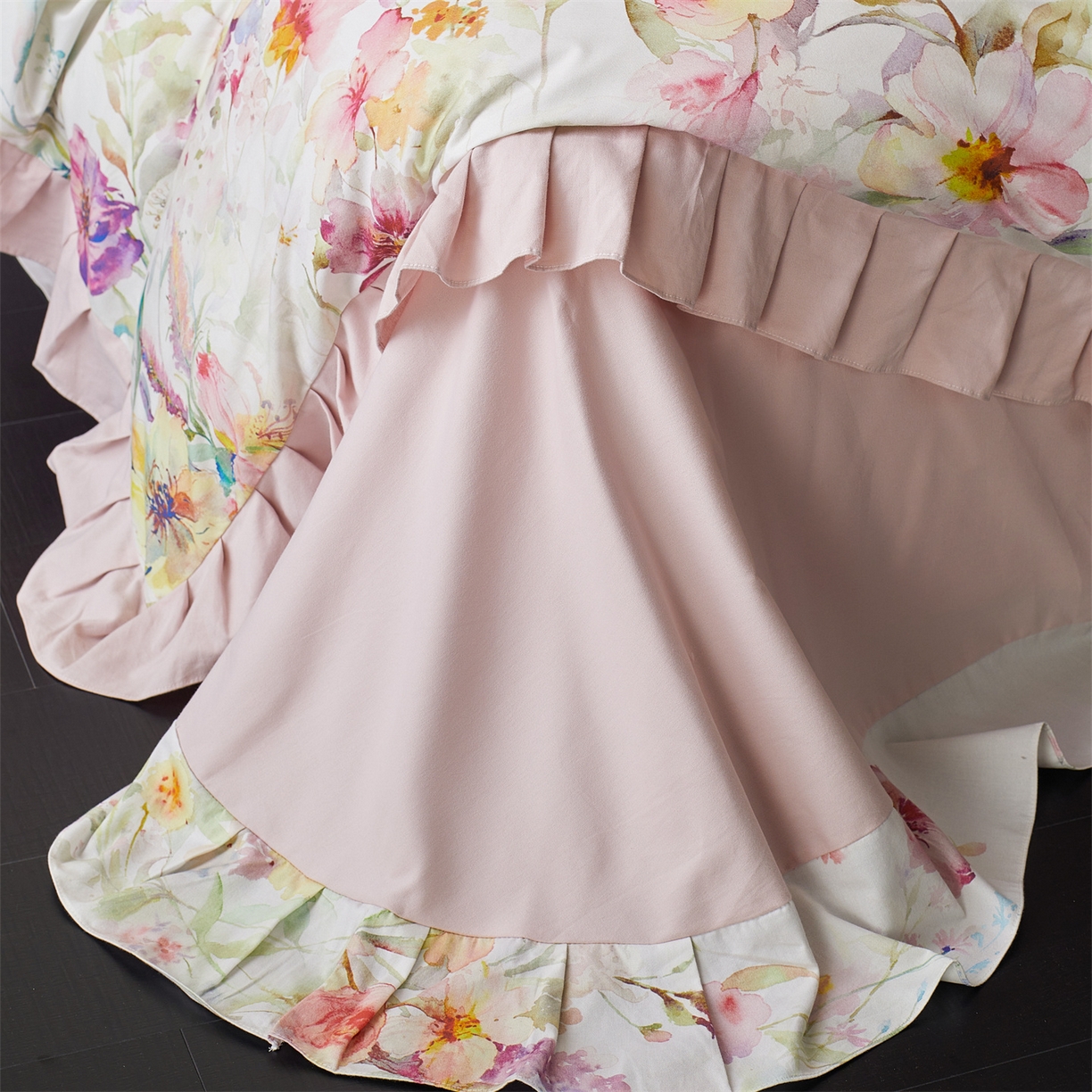 91家纺网 家纺一手货源 找家纺 （总）蓝米卡夫 2025秋冬-全棉生态磨毛数码印花-大版花边（礼盒包装）-拍摄风格1 提供买家秀