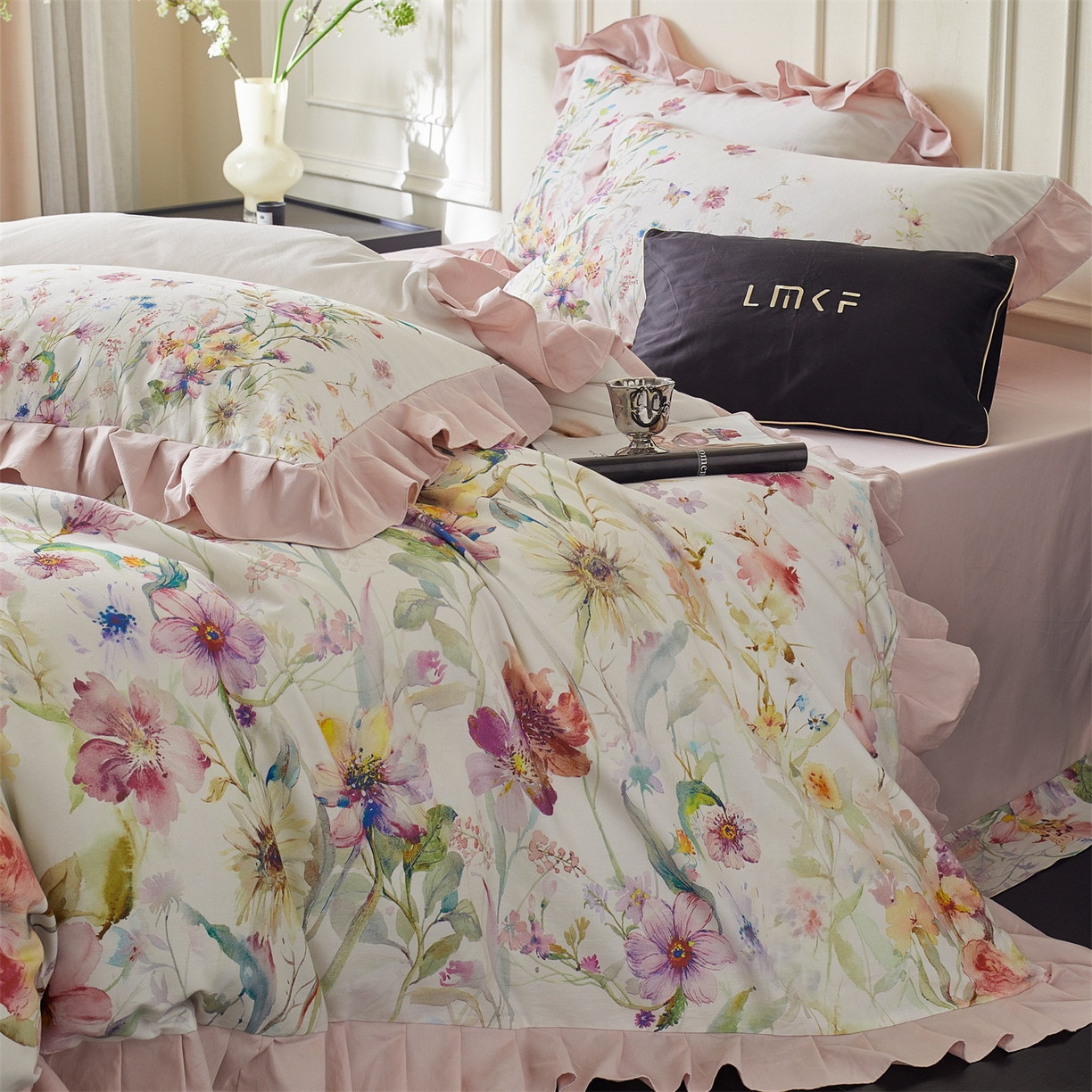 91家纺网 家纺一手货源 找家纺 （总）蓝米卡夫 2025秋冬-全棉生态磨毛数码印花-大版花边（礼盒包装）-拍摄风格1 提供买家秀