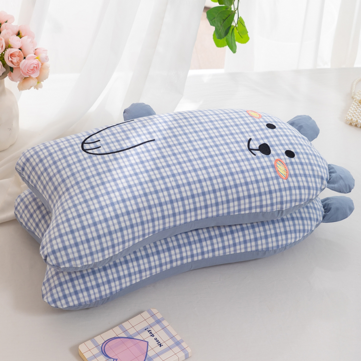 91家纺网 家纺一手货源 找家纺 大熊枕芯 2025新款全棉小熊荞麦枕头枕芯 慵懒熊荞麦枕-蓝