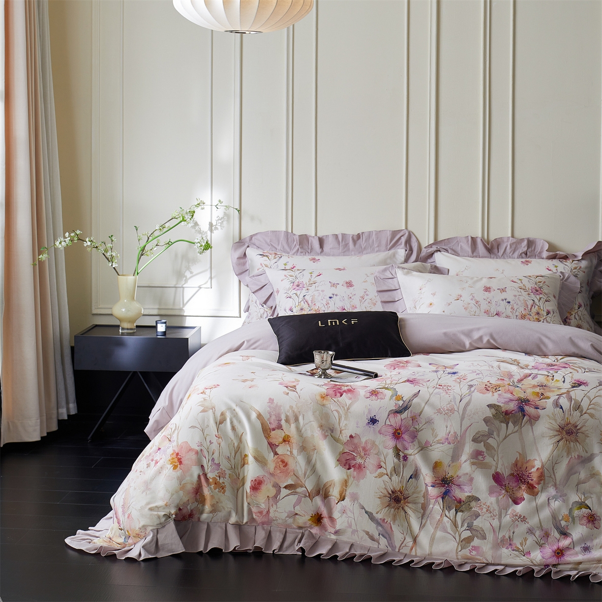 91家纺网 家纺一手货源 找家纺 蓝米卡夫 2025秋冬-全棉生态磨毛数码印花-大版花边（礼盒包装）-拍摄风格1 提供买家秀 可可托海-淡紫