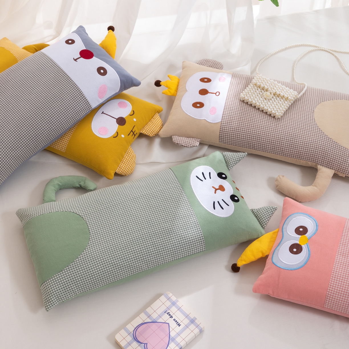 91家纺网 家纺一手货源 找家纺 （总）大熊枕芯 2025新款贴布绣卡通荞麦枕头枕芯