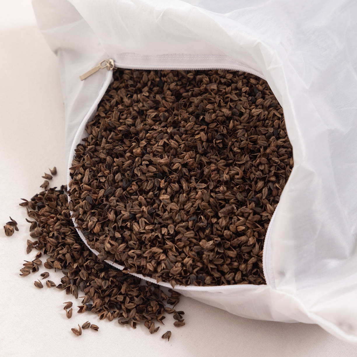 91家纺网 家纺一手货源 找家纺 大熊枕芯 2025新款贴布绣卡通荞麦枕头枕芯 粉色-猫头鹰