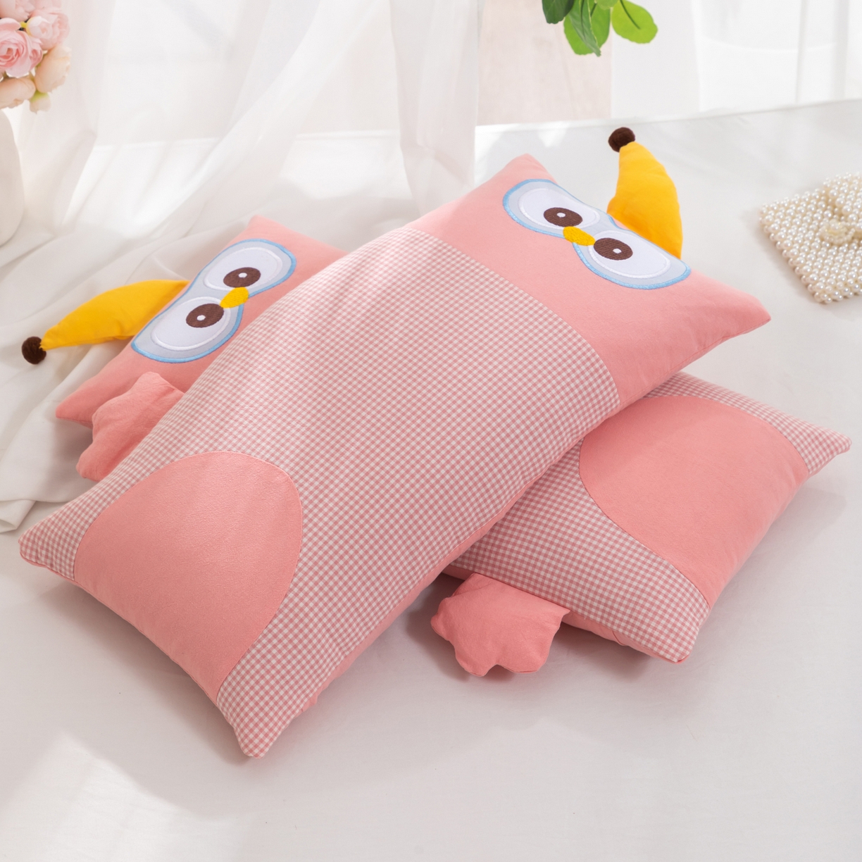 91家纺网 家纺一手货源 找家纺 大熊枕芯 2025新款贴布绣卡通荞麦枕头枕芯 粉色-猫头鹰