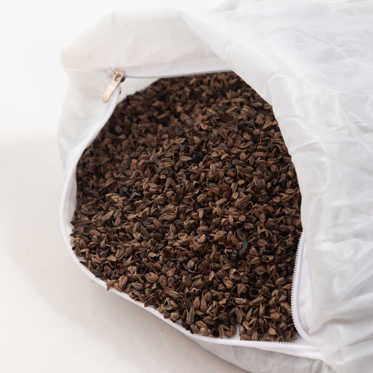 91家纺网 家纺一手货源 找家纺 大熊枕芯 2025新款招财猫荞麦枕头枕芯 招财猫-灰