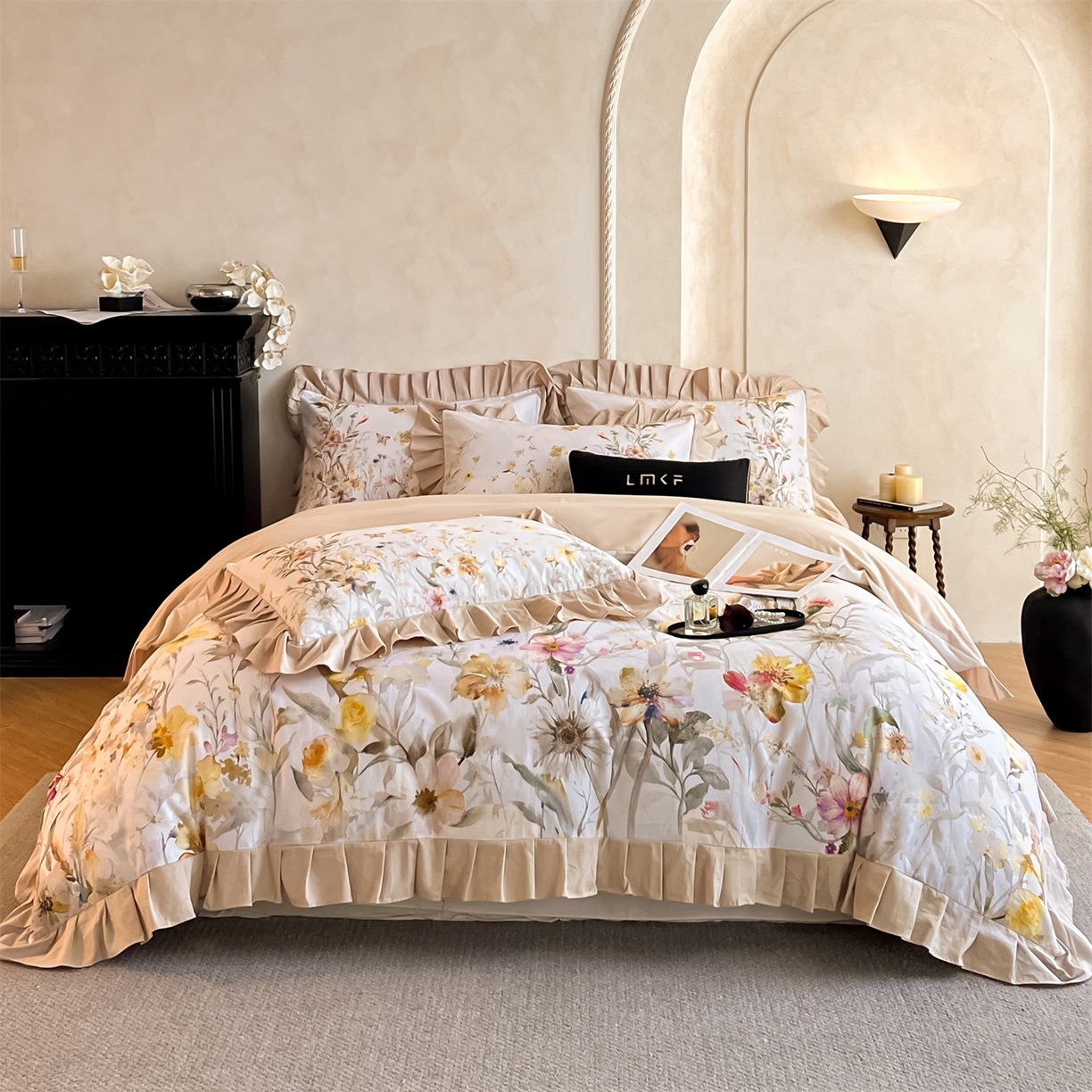 91家纺网 家纺一手货源 找家纺 蓝米卡夫 2025秋冬-全棉生态磨毛数码印花-大版花边（礼盒包装）-拍摄风格2 提供买家秀 可可托海-浅驼