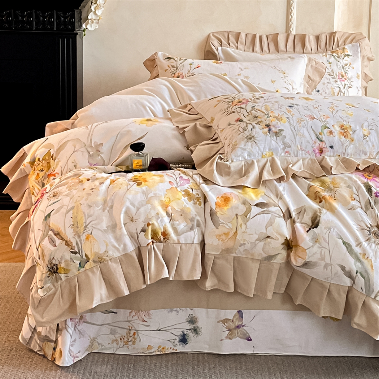 91家纺网 家纺一手货源 找家纺 蓝米卡夫 2025秋冬-全棉生态磨毛数码印花-大版花边（礼盒包装）-拍摄风格2 提供买家秀 可可托海-浅驼