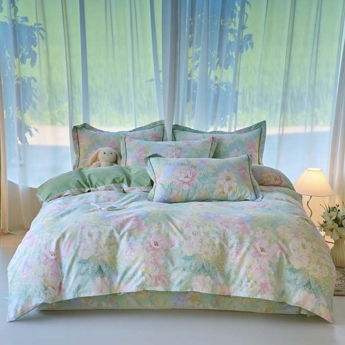 91家纺网 家纺一手货源 找家纺 铭博家纺 2025新款直播爆款100%全棉吊边一字绣工艺款13070印花全棉四件套 白棠雾黎