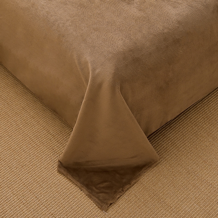 91家纺网 家纺一手货源 找家纺 炫拼家纺 2025新款大眼卡通大版毛巾绣加厚牛奶绒四件套 大眼O泡熊