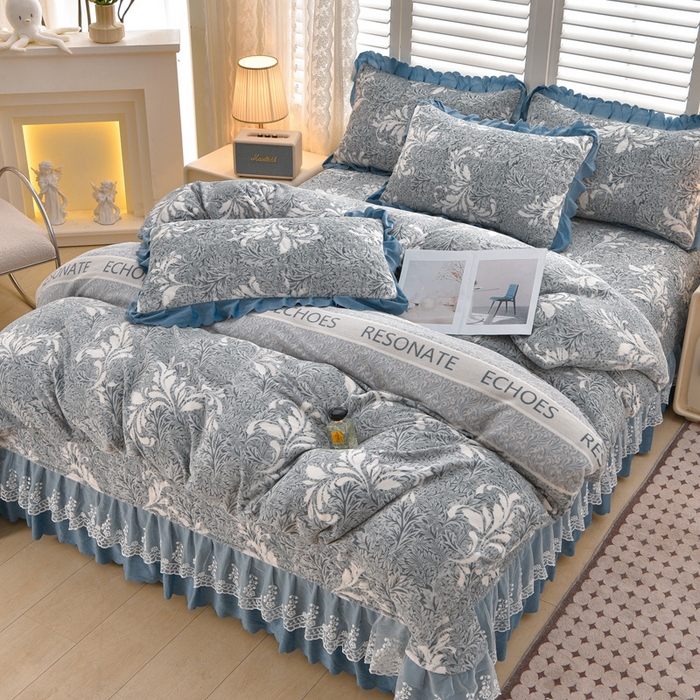 91家纺网 家纺一手货源 找家纺 （总）艺慕家纺 2025新款时尚印花牛奶绒床盖四件套