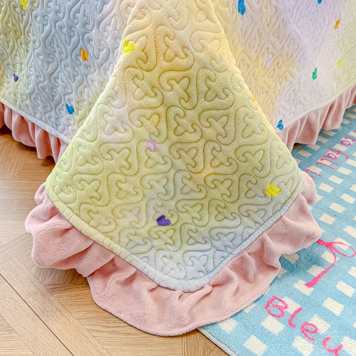 91家纺网 家纺一手货源 找家纺 （总）归属 2025新款牛奶绒花边床盖三件套系列（提供买家秀）