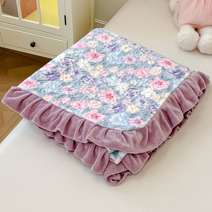 91家纺网 家纺一手货源 找家纺 归属 2025新款牛奶绒花边床盖三件套系列 水墨紫花园