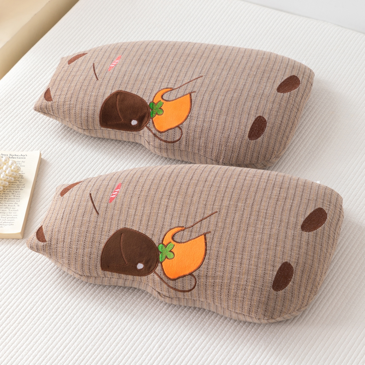 91家纺网 家纺一手货源 找家纺 大熊枕芯 2025新款卡皮巴拉荞麦枕荞麦壳枕头枕芯 卡皮巴拉-灰