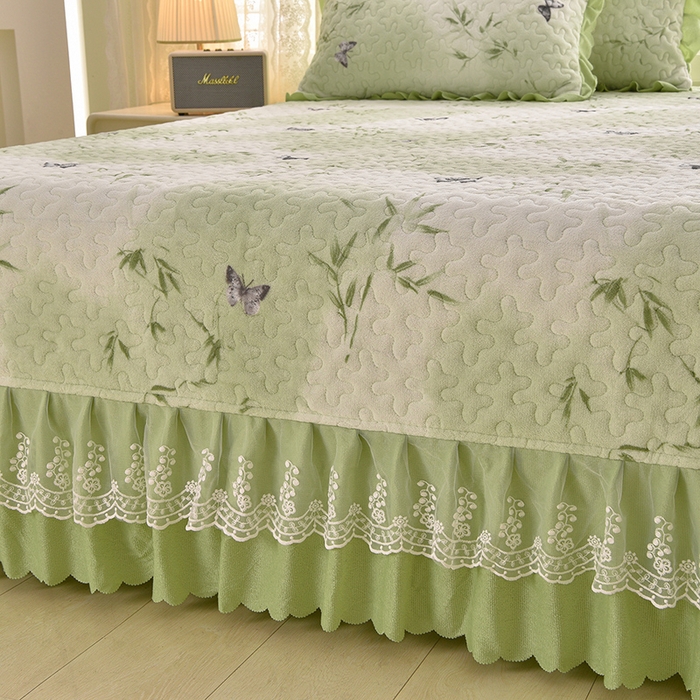 91家纺网 家纺一手货源 找家纺 艺慕家纺 2025新款时尚印花牛奶绒床盖四件套 竹叶蝶