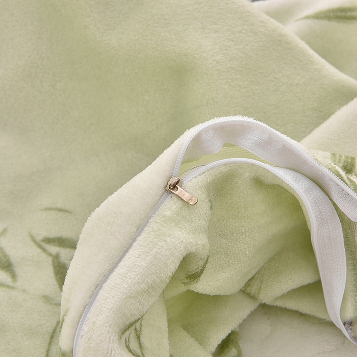 91家纺网 家纺一手货源 找家纺 艺慕家纺 2025新款时尚印花牛奶绒床盖四件套 竹叶蝶