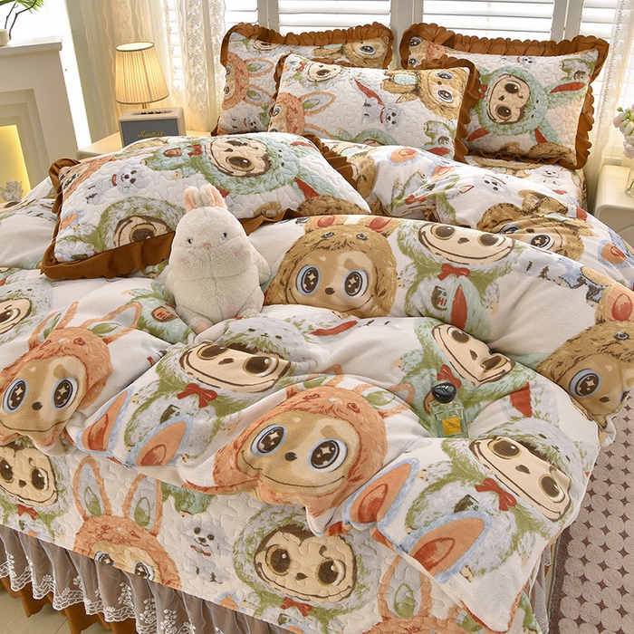 91家纺网 家纺一手货源 找家纺 艺慕家纺 2025新款时尚印花牛奶绒床盖四件套 萌宝