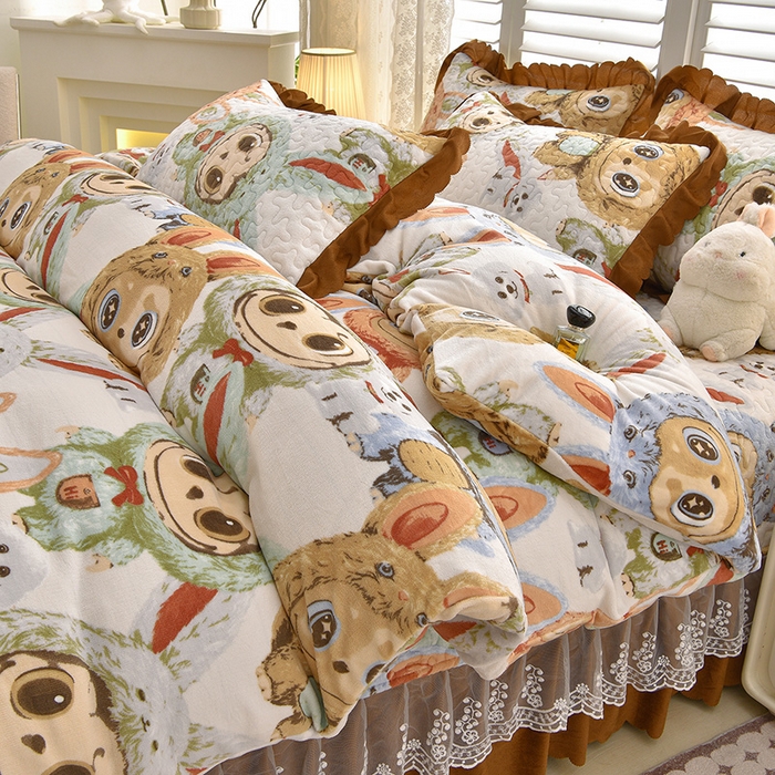 91家纺网 家纺一手货源 找家纺 艺慕家纺 2025新款时尚印花牛奶绒床盖四件套 萌宝