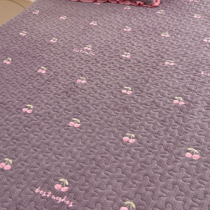 91家纺网 家纺一手货源 找家纺 艺慕家纺 2025新款时尚印花牛奶绒床盖四件套 樱桃时光