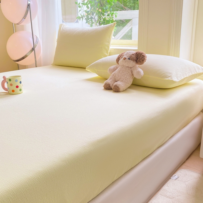 91家纺网 家纺一手货源 找家纺 朵朵家纺  2025新款超柔纯色单床笠单品学生宿舍床垫保护套  奶黄