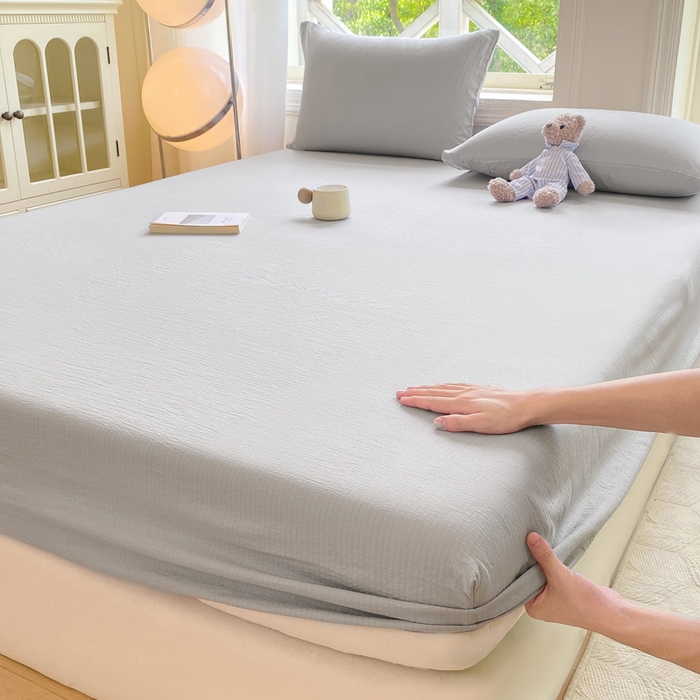 91家纺网 家纺一手货源 找家纺 朵朵家纺  2025新款超柔纯色单床笠单品学生宿舍床垫保护套  浅灰