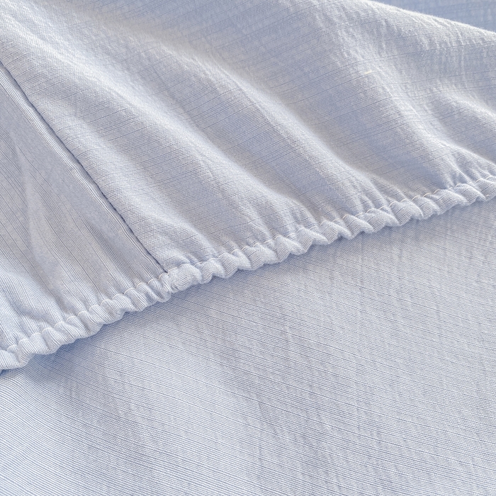 91家纺网 家纺一手货源 找家纺 朵朵家纺  2025新款超柔纯色单床笠单品学生宿舍床垫保护套  雾蓝