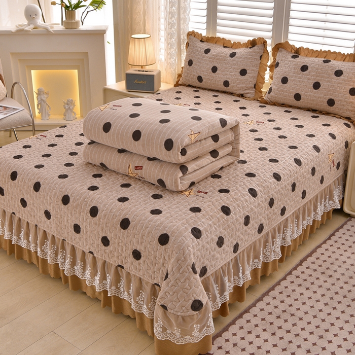 91家纺网 家纺一手货源 找家纺 艺慕家纺 2025新款时尚印花牛奶绒床盖四件套 幸运圈圈