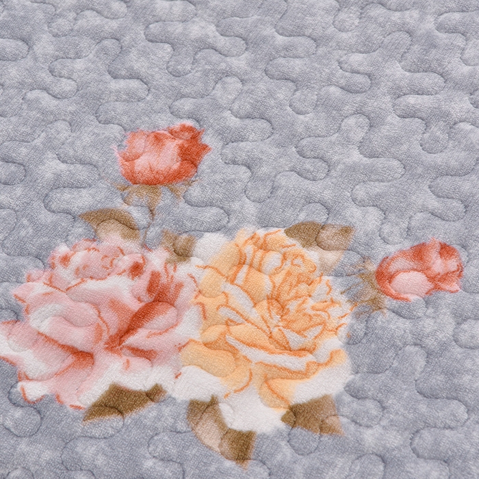 91家纺网 家纺一手货源 找家纺 艺慕家纺 2025新款时尚印花牛奶绒床盖四件套 国色天香