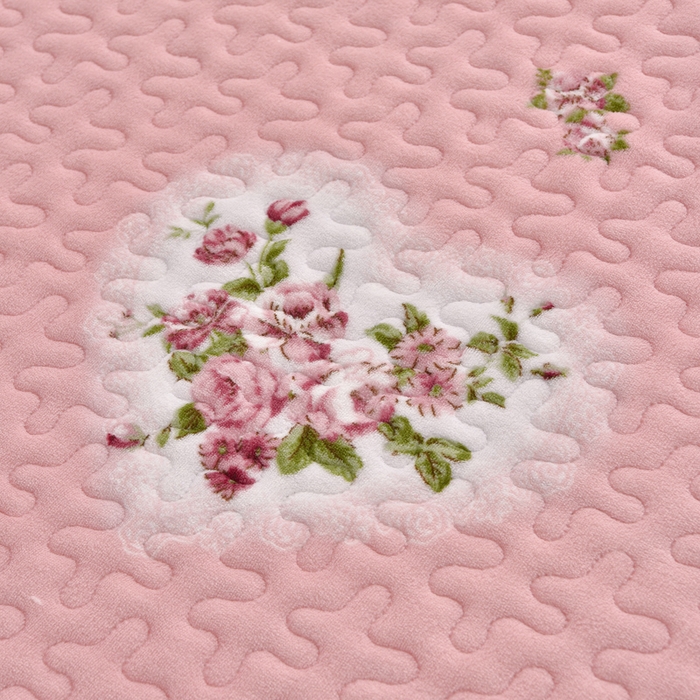 91家纺网 家纺一手货源 找家纺 艺慕家纺 2025新款时尚印花牛奶绒床盖四件套 心相恋