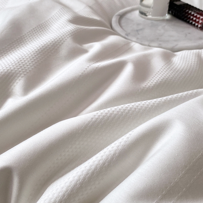 91家纺网 家纺一手货源 找家纺 （总）未来家居 2025新款SPD002绅士澳绒暖豆被全棉小提花绅士条黄金澳绒暖豆夏被春秋被冬被被子被芯