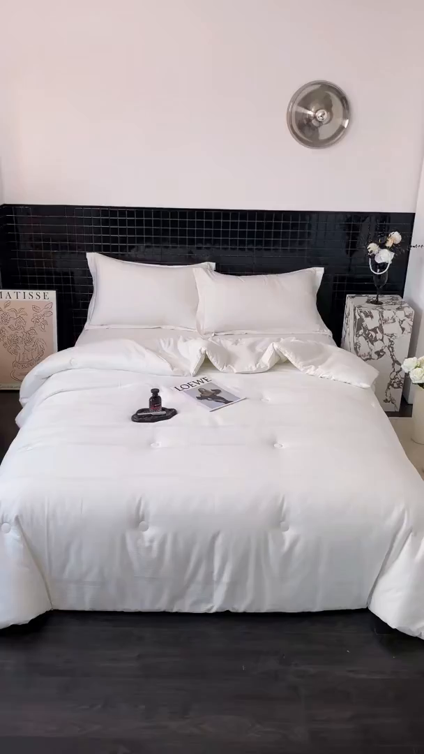 91家纺网 家纺一手货源 找家纺 （总）未来家居 2025新款SPD003 全棉缎格51%羊毛被夏被春秋被冬被被子被芯