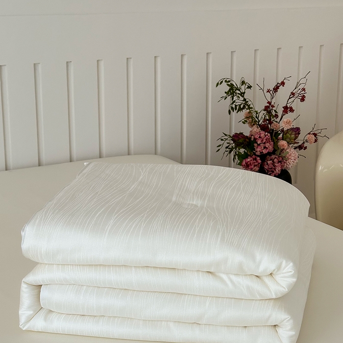 91家纺网 家纺一手货源 找家纺 （总）未来家居 2025新款SPD010七彩丝燕窝被夏被春秋被冬被被子被芯