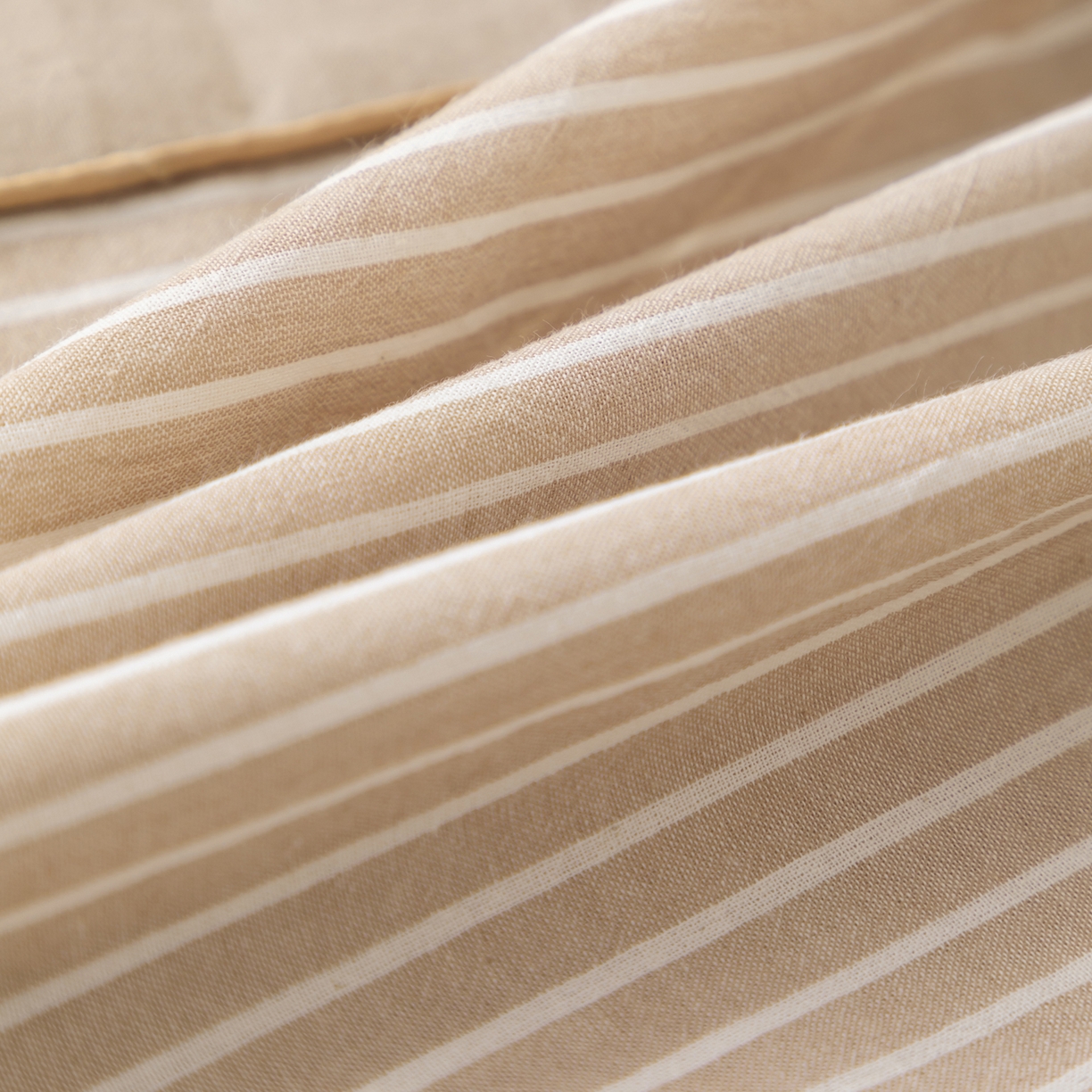 91家纺网 家纺一手货源 找家纺 大熊枕芯 2025新款全棉水洗棉简约荞麦枕头枕芯 简约全棉-条纹咖