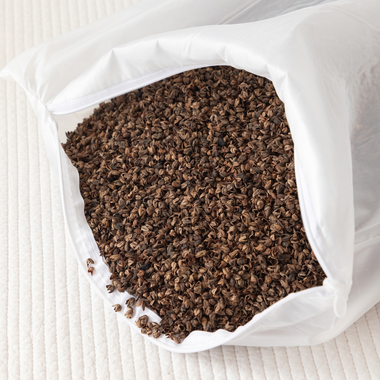 91家纺网 家纺一手货源 找家纺 大熊枕芯 2025新款全棉水洗棉简约荞麦枕头枕芯 简约全棉-方格咖