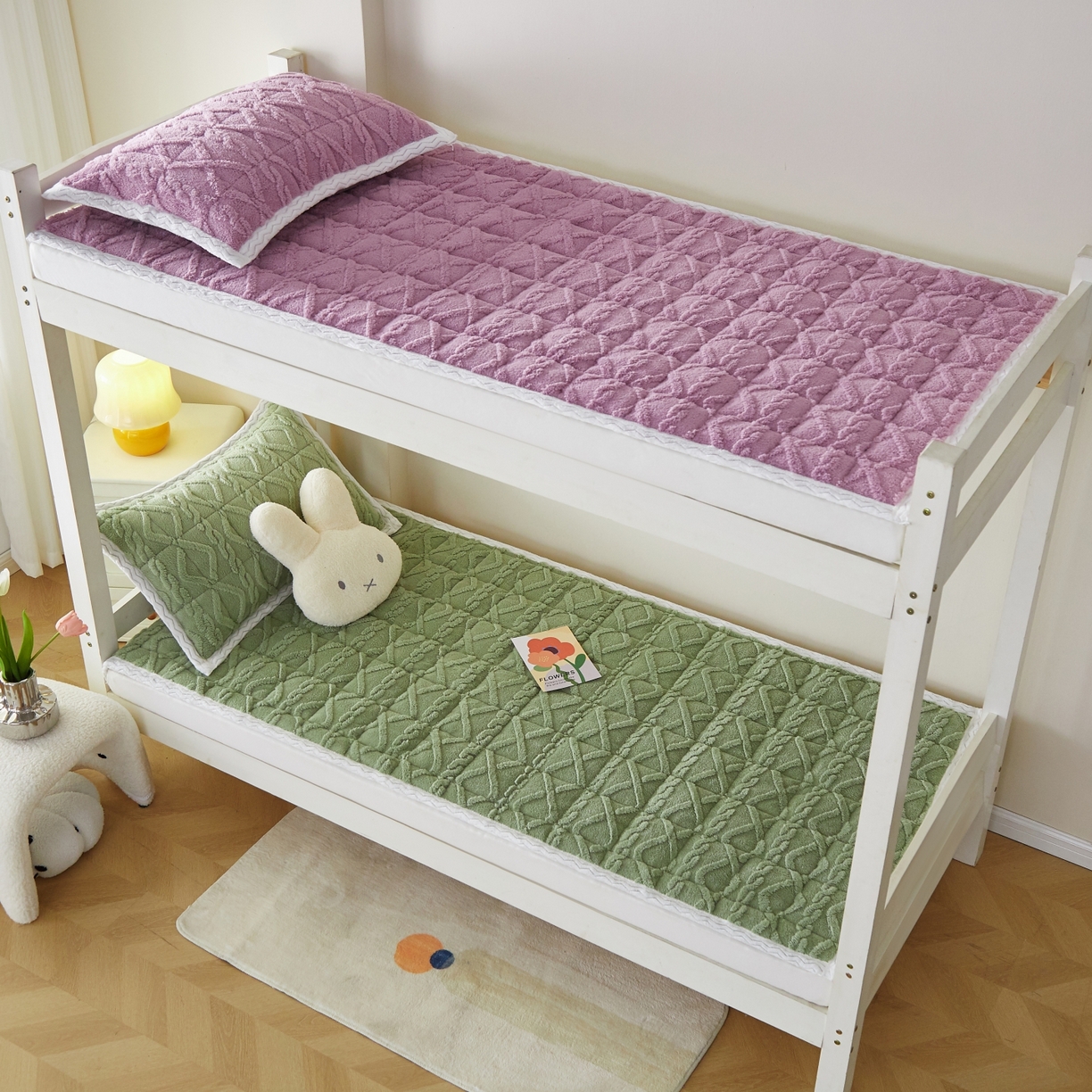 91家纺网 家纺一手货源 找家纺 （总）缦吉 2025新款学生款高克重塔芙蓉床褥床护垫（全网最低）