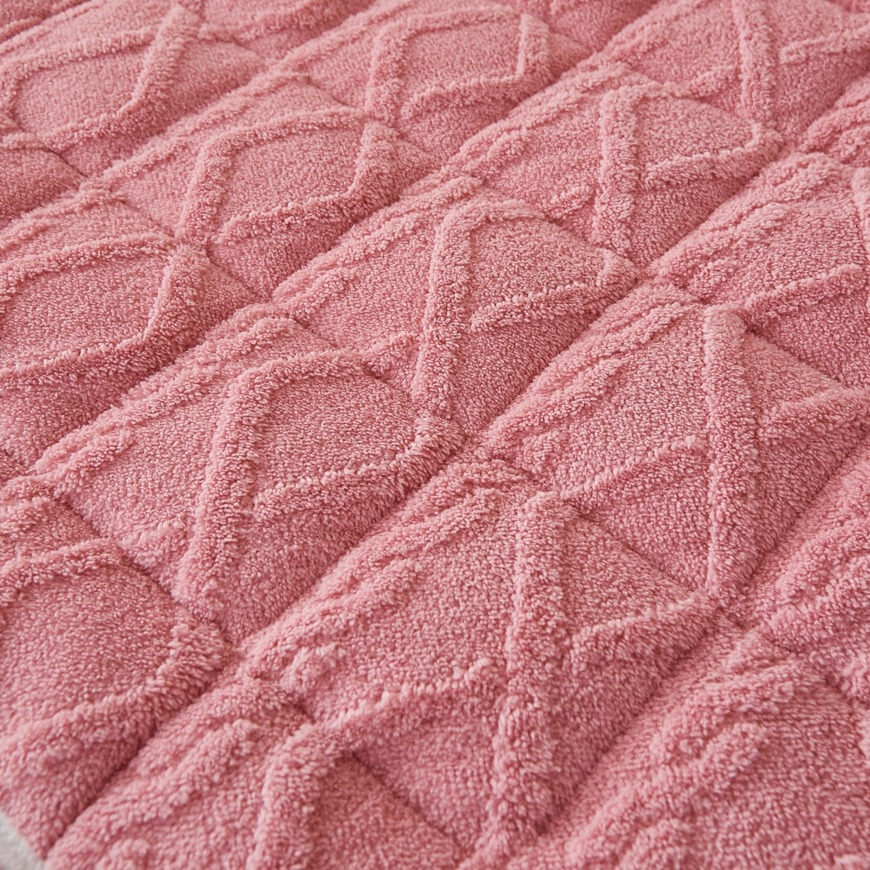 91家纺网 家纺一手货源 找家纺 缦吉 2025新款学生款高克重塔芙蓉床褥床护垫 豆沙粉（全网最低）