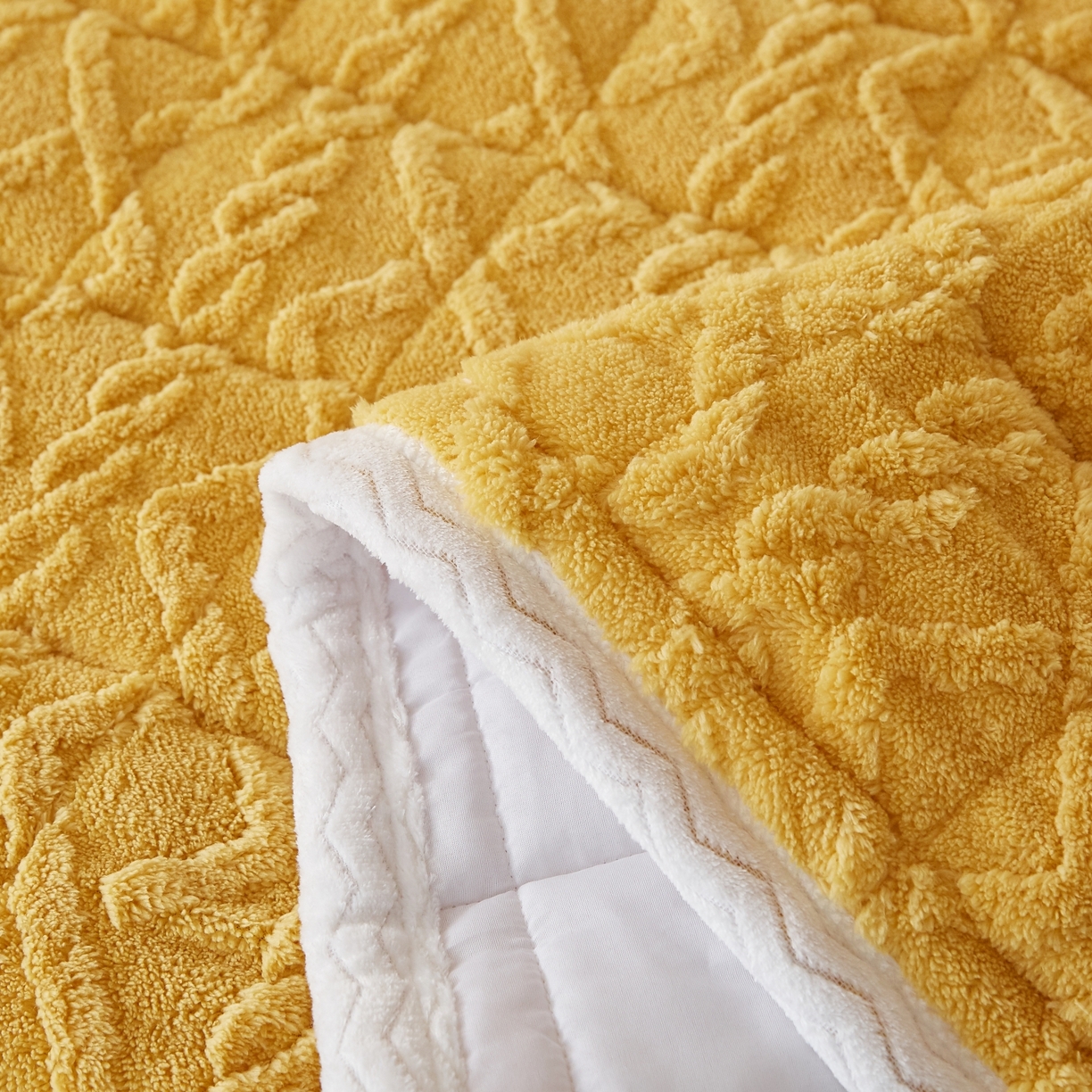 91家纺网 家纺一手货源 找家纺 缦吉 2025新款学生款高克重塔芙蓉床褥床护垫 柠檬黄（全网最低）