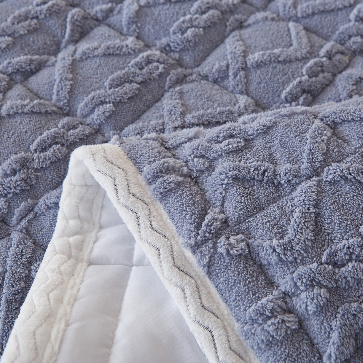 91家纺网 家纺一手货源 找家纺 缦吉 2025新款学生款高克重塔芙蓉床褥床护垫 格调灰（全网最低）