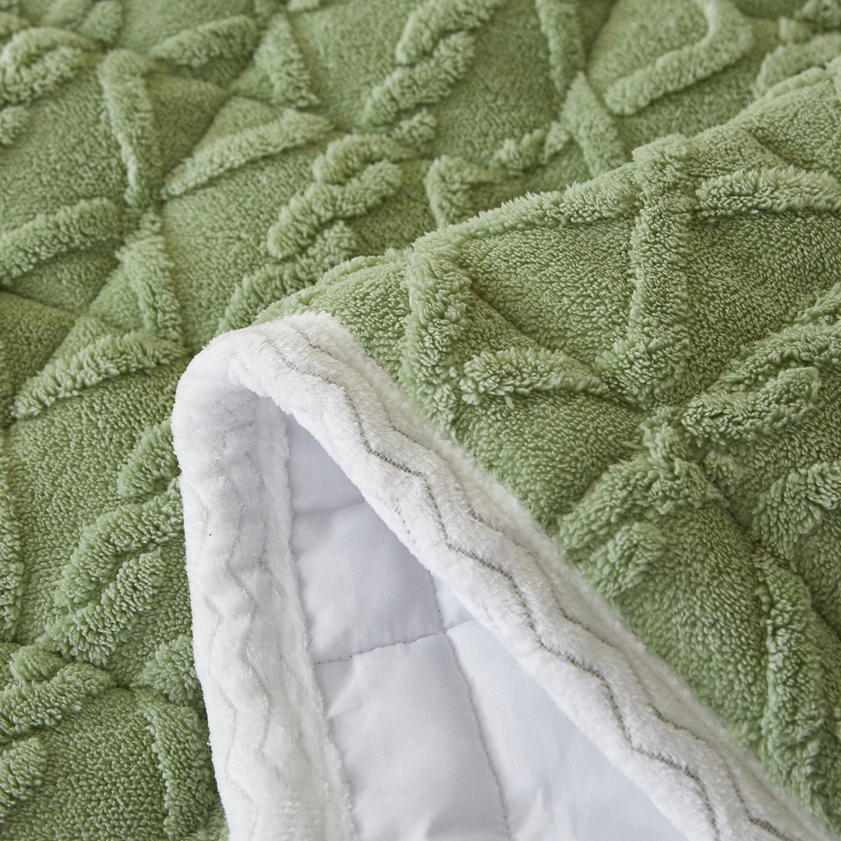 91家纺网 家纺一手货源 找家纺 缦吉 2025新款学生款高克重塔芙蓉床褥床护垫 橄榄绿（全网最低）