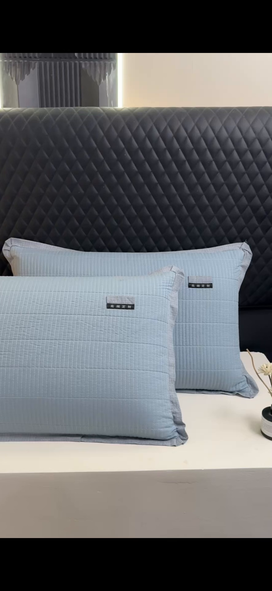 91家纺网 家纺一手货源 找家纺 呦呦南宋 纯棉绗缝40x60cm现代风单品枕头套水洗棉中层夹棉拉链款全棉高端定制平边枕套 平边蓝