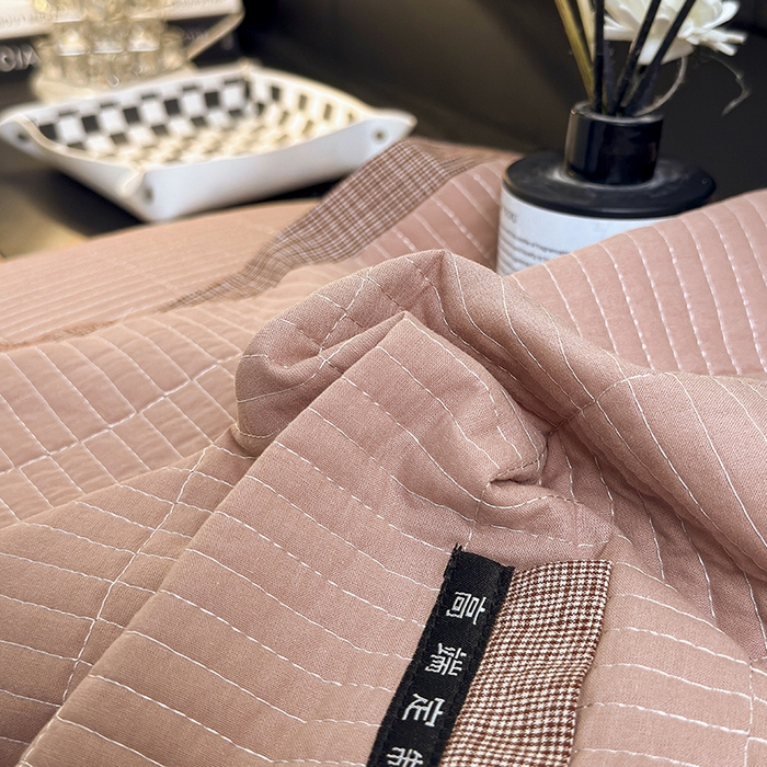 91家纺网 家纺一手货源 找家纺 呦呦南宋 纯棉绗缝40x60cm现代风单品枕头套水洗棉中层夹棉拉链款全棉高端定制平边枕套 平边橙