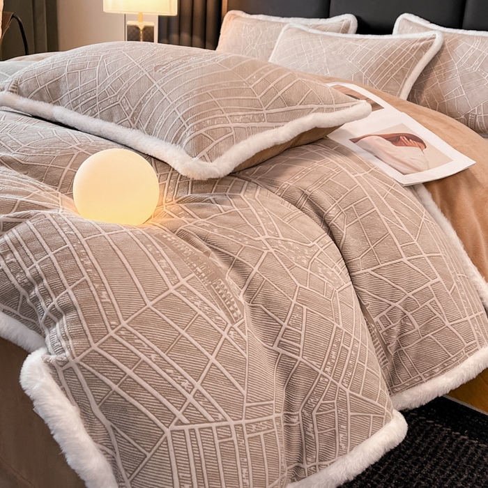 91家纺网 家纺一手货源 找家纺 （总）诺梵家纺 2025新款兔毛绒包边 雕花绒四件套