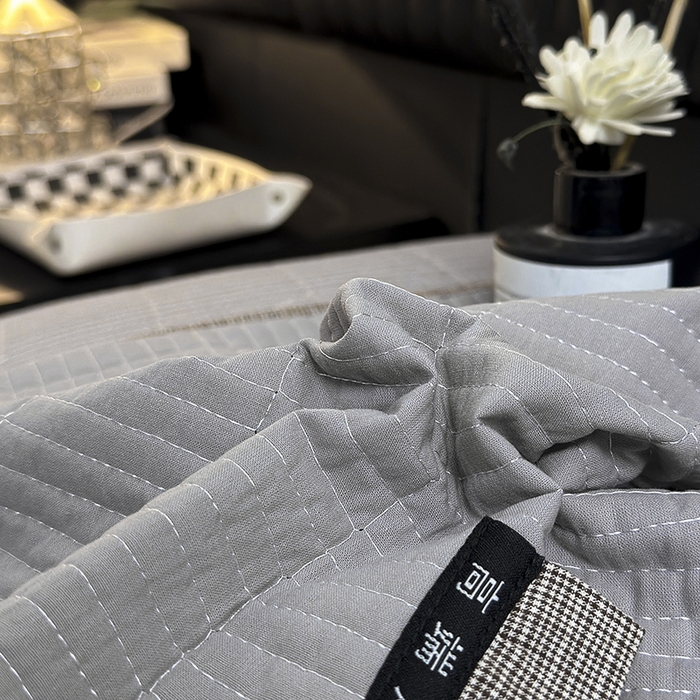 91家纺网 家纺一手货源 找家纺 （总）呦呦南宋 纯棉绗缝48x74cm水洗棉枕套中层夹棉单品拉链款一对装全棉高端定制款平边枕套