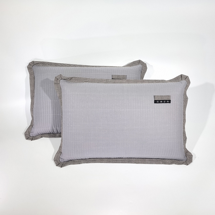 91家纺网 家纺一手货源 找家纺 呦呦南宋 纯棉绗缝48x74cm水洗棉枕套中层夹棉单品拉链款一对装全棉高端定制款平边枕套 平边灰