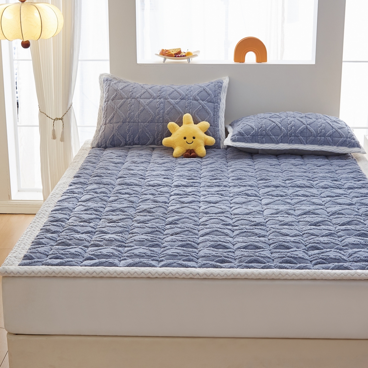 91家纺网 家纺一手货源 找家纺 缦吉 2025新款成人款高克重塔芙蓉床褥床护垫 格调灰（全网最低）