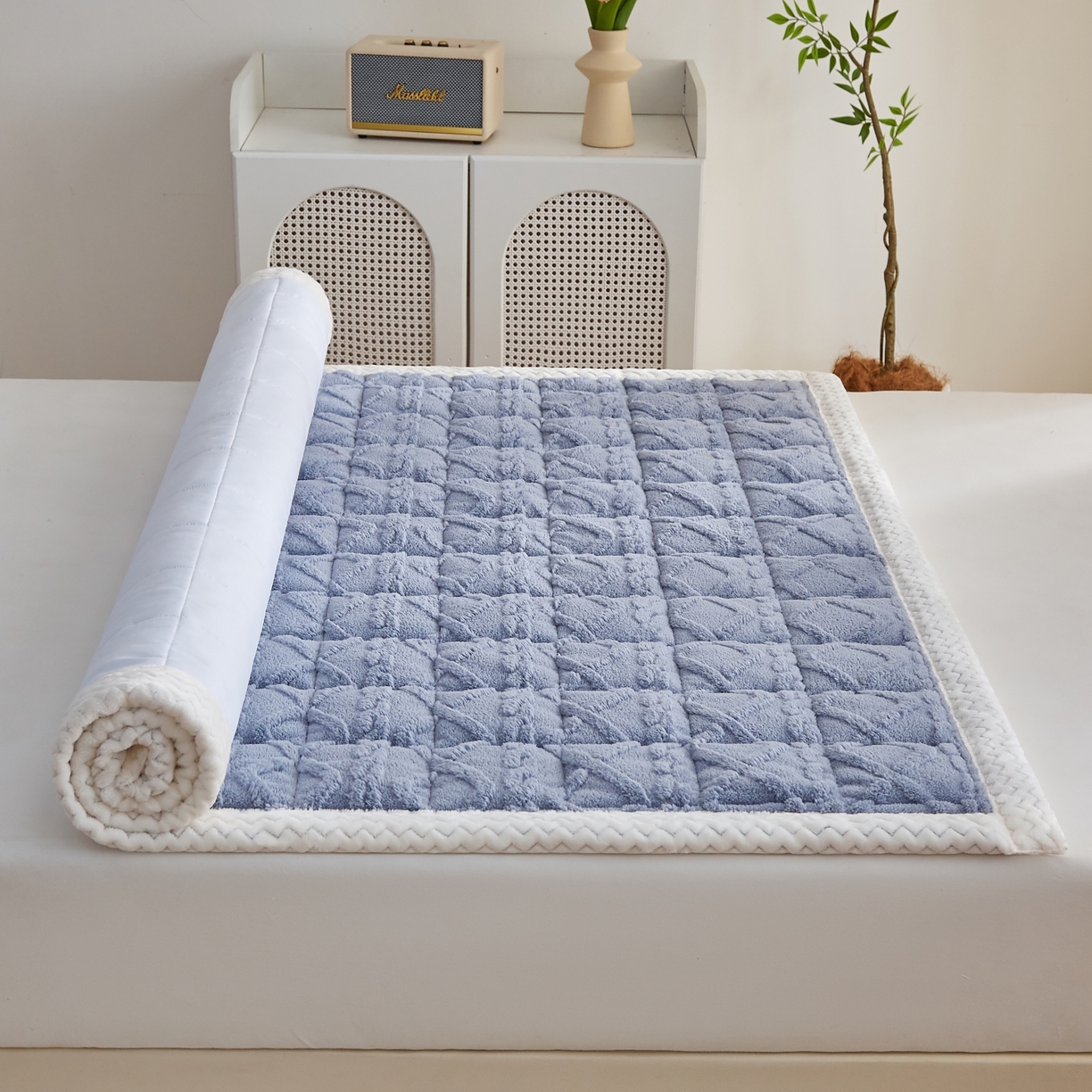 91家纺网 家纺一手货源 找家纺 缦吉 2025新款成人款高克重塔芙蓉床褥床护垫 格调灰（全网最低）