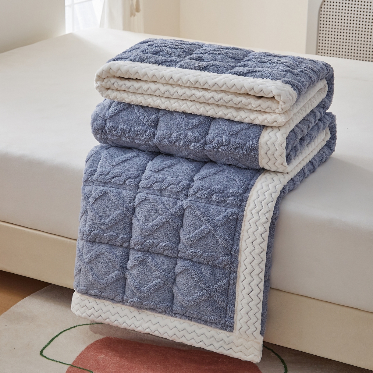 91家纺网 家纺一手货源 找家纺 缦吉 2025新款成人款高克重塔芙蓉床褥床护垫 格调灰（全网最低）