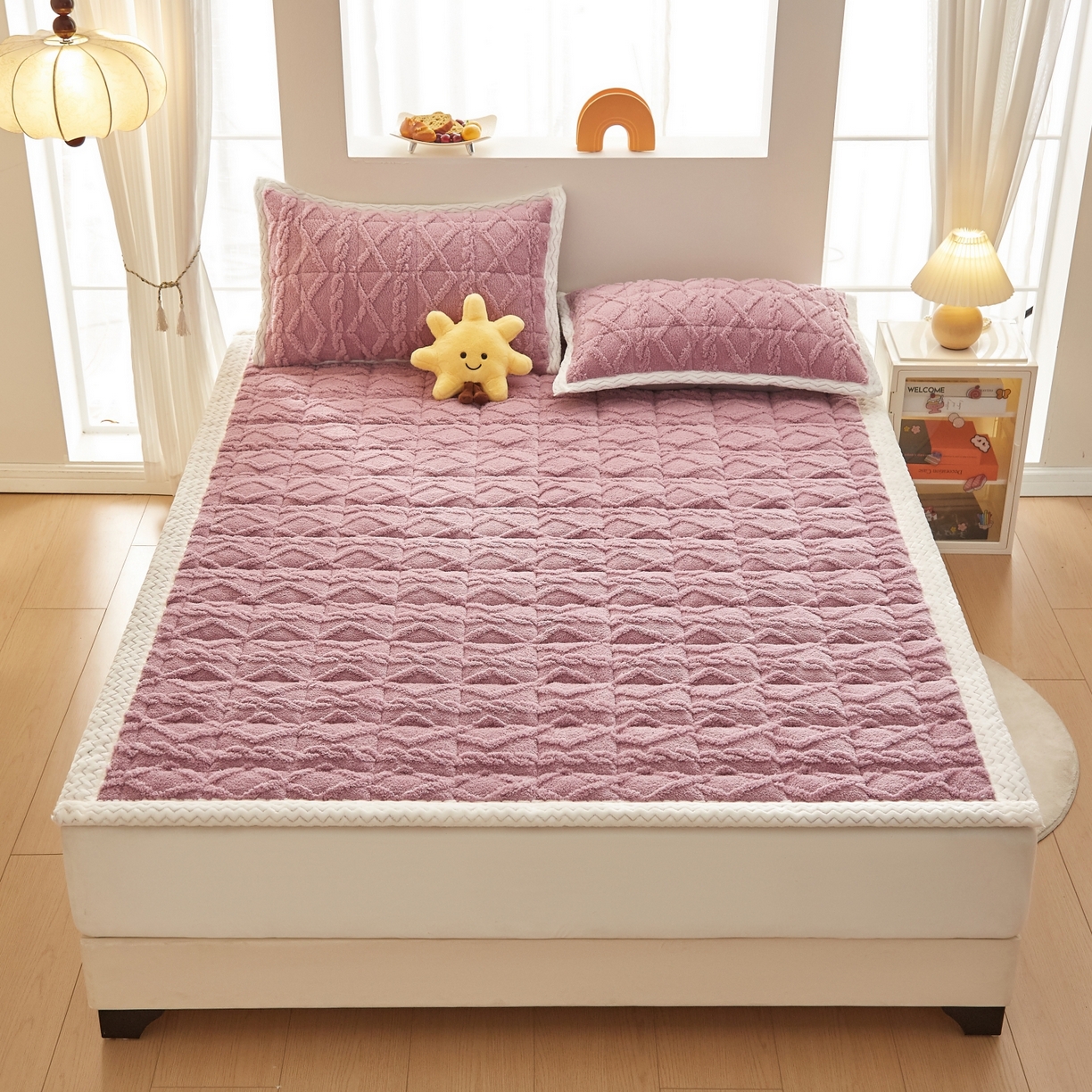 91家纺网 家纺一手货源 找家纺 （总）缦吉 2025新款成人款高克重塔芙蓉床褥床护垫（全网最低）