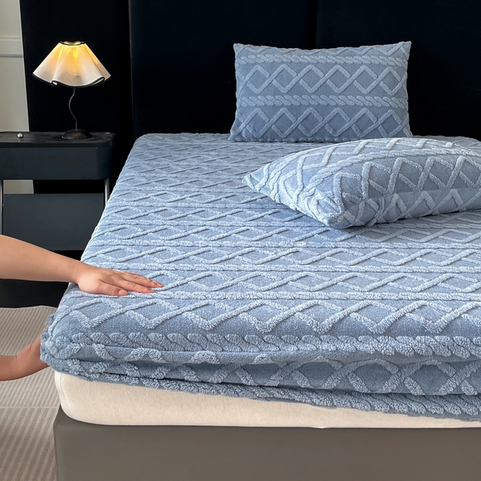 91家纺网 家纺一手货源 找家纺 米瑞娜 2025秋冬新款塔芙绒床笠跨境外贸单品尺寸齐全 蓝灰色