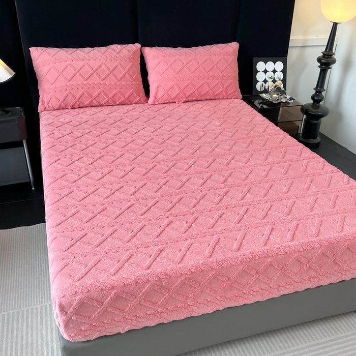 91家纺网 家纺一手货源 找家纺 米瑞娜 2025秋冬新款塔芙绒床笠跨境外贸单品尺寸齐全 玫红